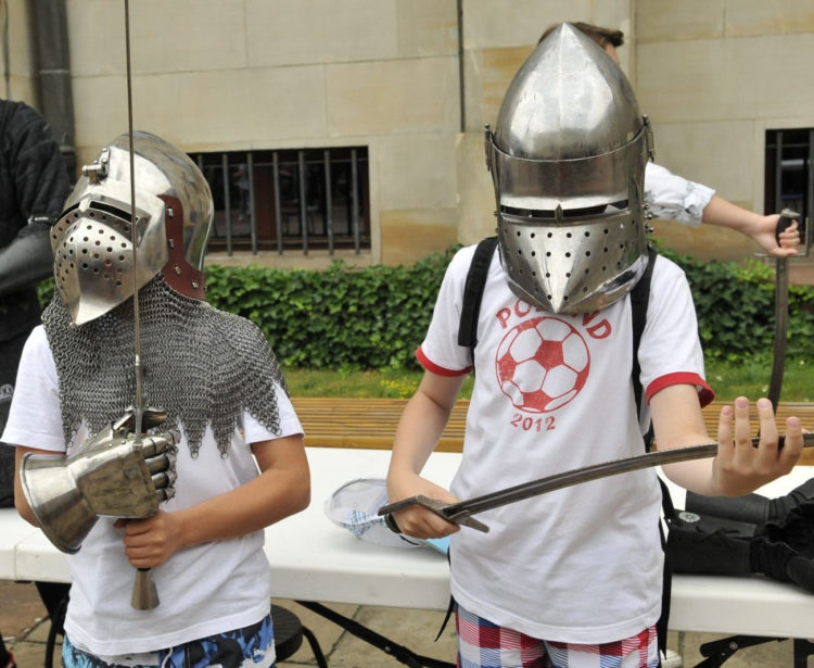 PIKNIK RYCERSKI W MUZEUM NARODOWYM W WARSZAWIE – OBCHODY ROCZNICY BITWY POD GRUNWALDEM