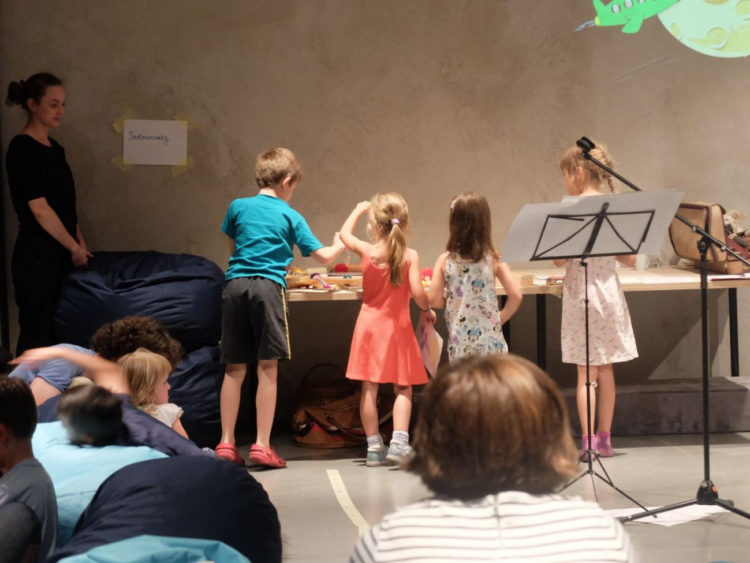 Małe muzyczne improsceny w Nowym Teatrze