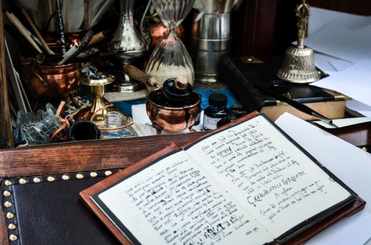 WARSZTAT ŚREDNIOWIECZNEGO PISARZA warsztaty kaligrafii dla rodzin