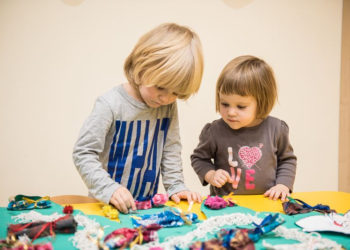 PRZYGOTUJ SWOJE DZIECKO DO PRZEDSZKOLA – ZAJĘCIA ADAPTACYJNE W CIUCHCIA PUCH PUCH