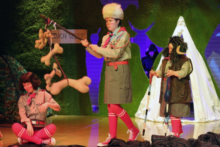 WYJĄTKOWY SPEKTAKL „INDIANIE” W NOWYM TEATRZE