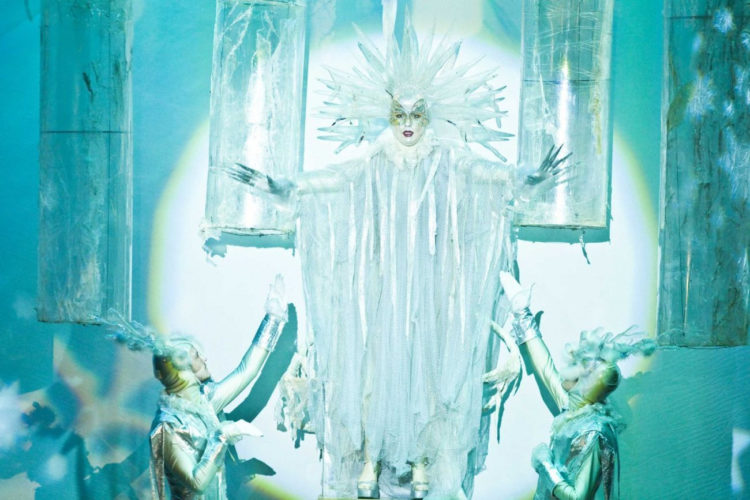 „KRÓLOWA ŚNIEGU” W TEATRZE SYRENA