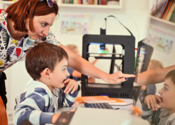 4 miejscowości z województwa mazowieckiego powalczą  o multimedialne Pracownie Orange dla swojej okolicy