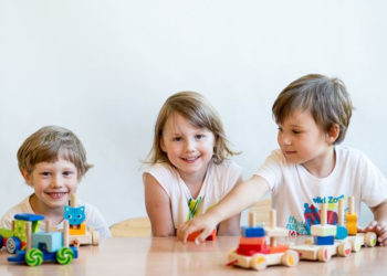 SOBOTNIE ZAJĘCIE DLA DZIECI  OD 0 DO 4 LAT W MINICIUCHCI BIELANY