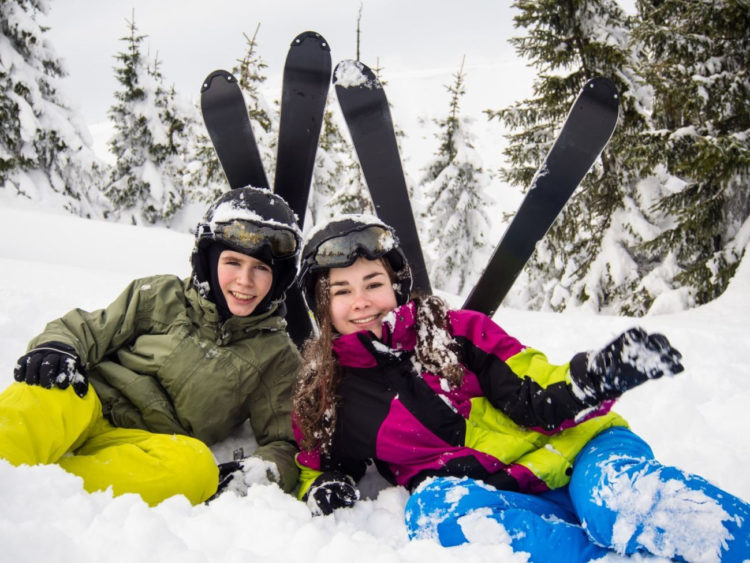 ZIMOWISKA W SZCZYRKU DLA DZIECI 6 – 15 LAT – RUSZYŁY ZAPISY