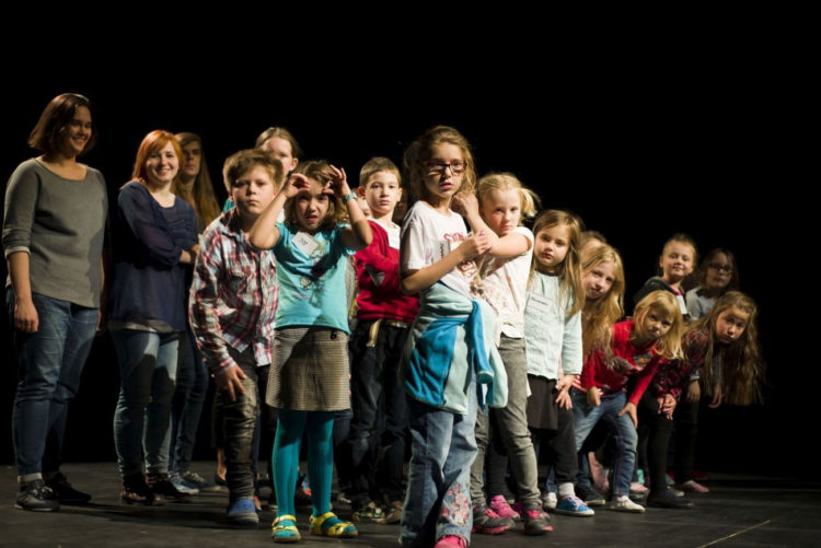 TEATR SYRENA ZAPRASZA NA „LEKCJE TEATRALNE” GRUPY I DZIECI INDYWIDUALNIE