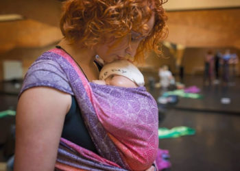 Podstawy chustonoszenia – spotkanie dla rodziców, opiekunów i innych zainteresowanych chustonoszeniem