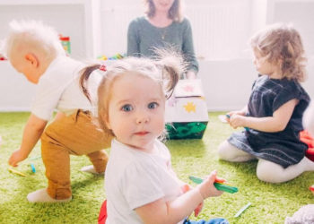 Boisz się wysłać dziecko na angielski, bo jest za małe? Błąd!