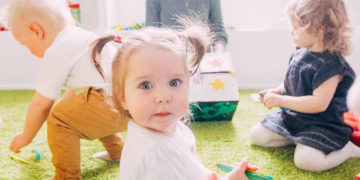 Boisz się wysłać dziecko na angielski, bo jest za małe? Błąd!