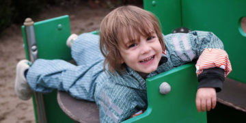 Kombinezony DUCKSDAY radość zabawy podczas jesiennych spacerów