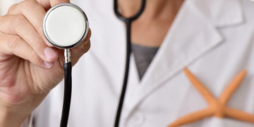 Sezon turystyczny przed nami. Jaką wartość powinno mieć ubezpieczenie, aby chroniło?