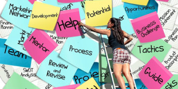 Youtuberka, blogerka czy może programistka? „Uniwersytet Sukcesu” ułatwi dziewczętom w wieku 17-24 lata start kariery zawodowej