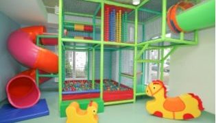 Żłobek, niania czy klubik – opieka potrzebna od zaraz