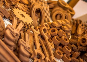 ROZDAJĄ NARZĘDZIA Z CZEKOLADY!