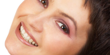 Joga twarzy po porodzie. Jak może pomóc kobiecie?