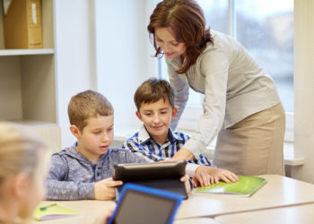 Co robią w sieci ci, co mają dzieci? – badanie Gemius/PBI