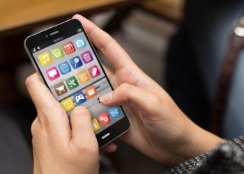 Epidemia e-uzależnień: coraz więcej nastolatków ma syndrom FOMO