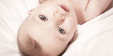 Co warto wiedzieć o mleku w diecie rocznego dziecka?