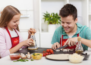 Rusza nowa edycja Akademii Uwielbiam –  na uczniów czeka konkurs z nagrodami i solidna dawka wiedzy o prawidłowym odżywianiu.