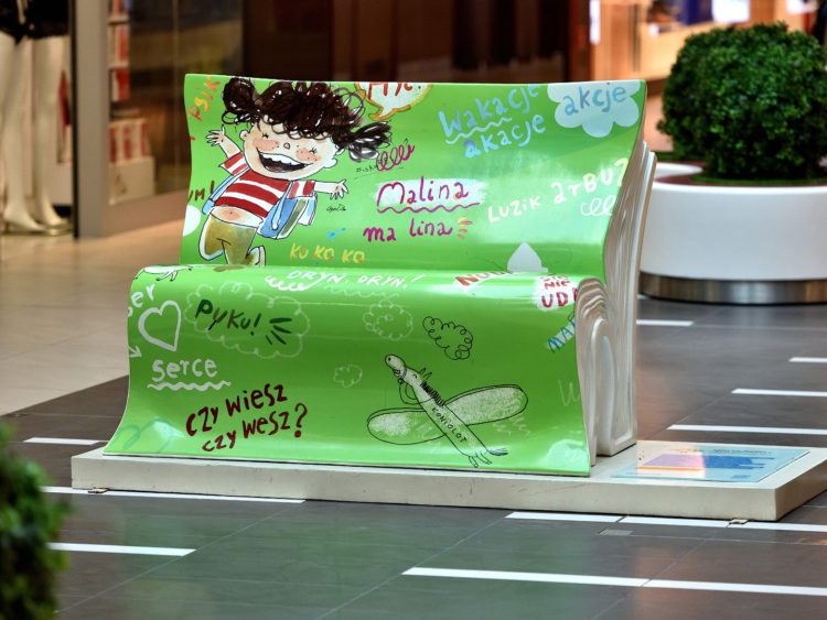 Zaczytane Ławki w Atrium Targówek