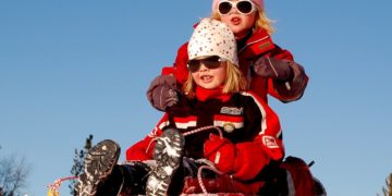 Dziecko na zimowisku – sprawdź organizatora wypoczynku