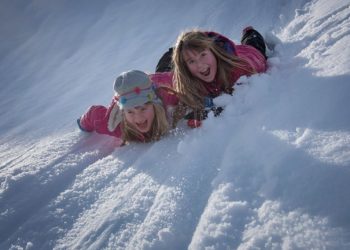 Bezpiecznym autokarem na zimowisko