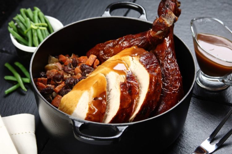 Wszystkiego najsmaczniejszego. Niezawodne przepisy na wielkanocny obiad