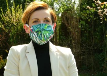 Kobiety mocniej niż mężczyźni odczuwają społeczną izolację. Przyznaje to ponad połowa Polek