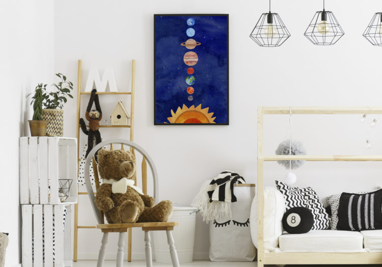 Plakat do pokoju dziecięcego – podaruj maluchowi idealną aranżację