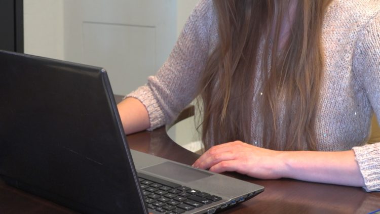 Telemedycyna w czasie pandemii głównym sposobem na pierwszy kontakt z lekarzem. Odpowiednie przygotowanie się do teleporady zwiększy jej skuteczność