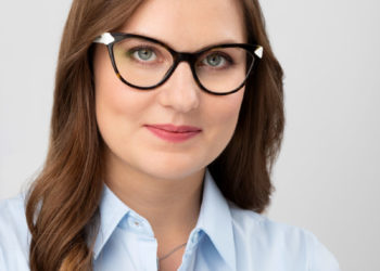 Ćwiczysz w domu? Uważaj na włosy