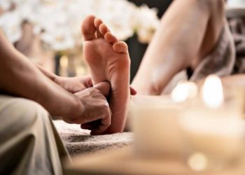 Czym jest refleksologia i na czym polega?