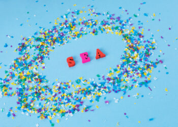 Mikroplastik w wodach nie pochodzi z butelek PET!