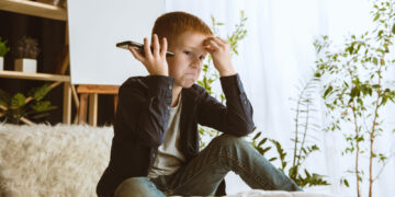 Raport Dyżurnet.pl: Nowe niebezpieczne trendy online – potrzeba współpracy w ochronie dzieci