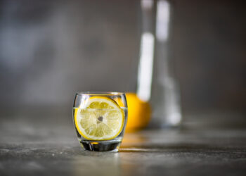 Woda z butelki, czy z kranu?