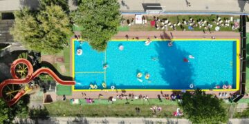 Błękit – nowe baseny na powietrzu w Warszawie