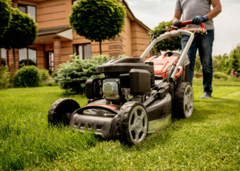Benzyna alkilatowa – sposób na ekologiczne zasilanie małych maszyn i urządzeń