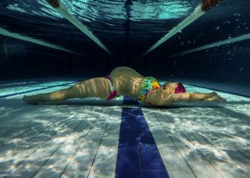 Pływanie w ciąży – czy to bezpieczne? Trenerka pływania: „to konieczne!”