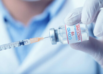 Szczepienia na covid-19 – kto będzie mógł przyjąć trzecią dawkę