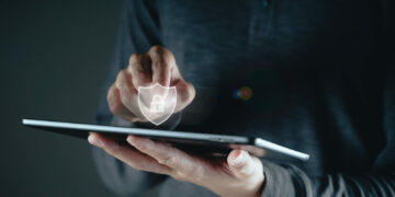 Przygody Profesora i N@tki, czyli jak mądrze korzystać z internetu. Nowy kurs e-learningowy o cyberbezpieczeństwie dla najmłodszych