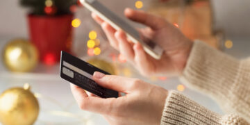 Polacy wydadzą średnio ponad 90 zł na świąteczną pomoc dla najbardziej potrzebujących