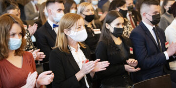 Zwycięzcy konkursu „Solidarna Szkoła 2021”. Finał największego programu stypendialnego dla polskich szkół