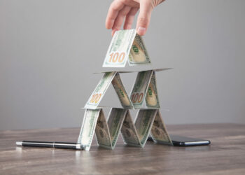 Kary za promowanie systemów typu piramida – decyzje Prezesa UOKiK