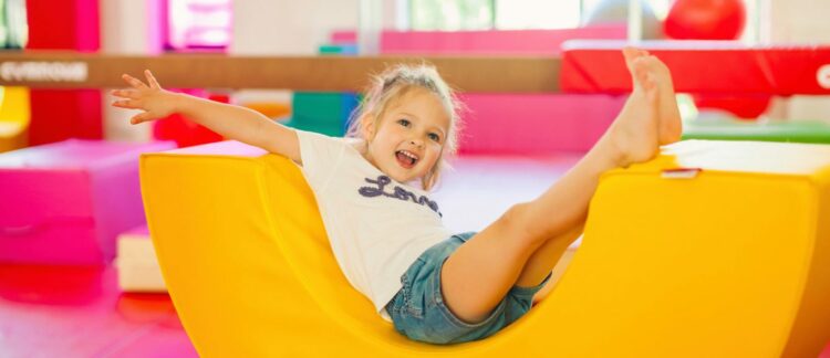 Jak zadbać o aktywność fizyczną dzieci w czasie pandemii? „Czym skorupka za młodu nasiąknie”, czyli jak kształtować zdrowe nawyki u dzieci.