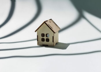 Frankowicze ruszyli do sądów sprowokowani kosztami i niedozwolonymi zapisami umów