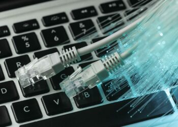 Internet staje się silniejszy i bezpieczniejszy? Liczba naruszeń Brand Safety w Polsce spada drugi rok z rzędu