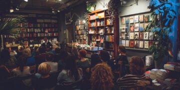 Noc Księgarń 2022 już 7 października. W programie ponad 200 wydarzeń w 155 księgarniach