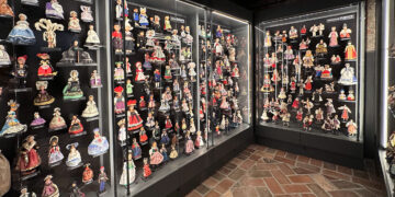 MUZEUM DOMKÓW LALEK, GIER I ZABAWEK