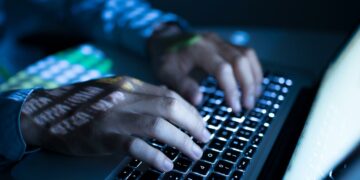 750 zł – tyle średnio kradną nam internetowi oszuści