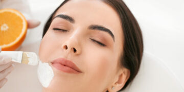 Promienie UV – to właśnie one odpowiadają za przyspieszone starzenie się skóry!